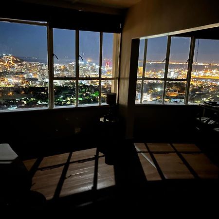 Breathtaking Views, Brand New Renovated Apartment Kapstaden Exteriör bild